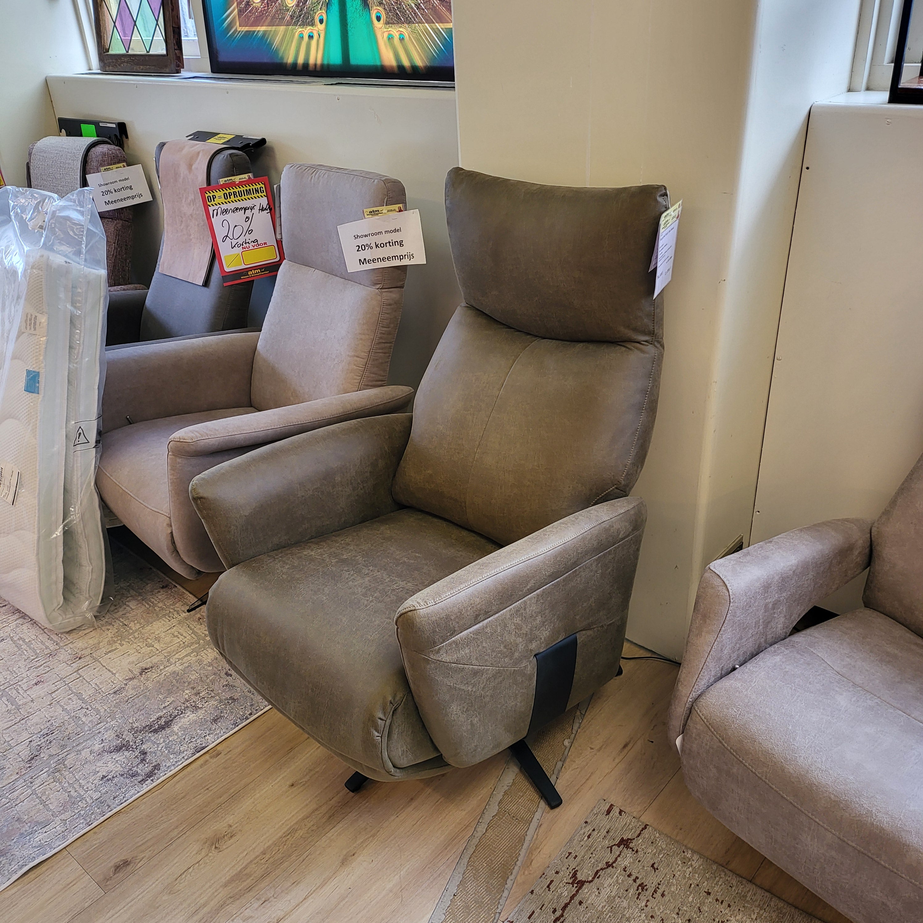 Draaibare relaxfauteuil Isa