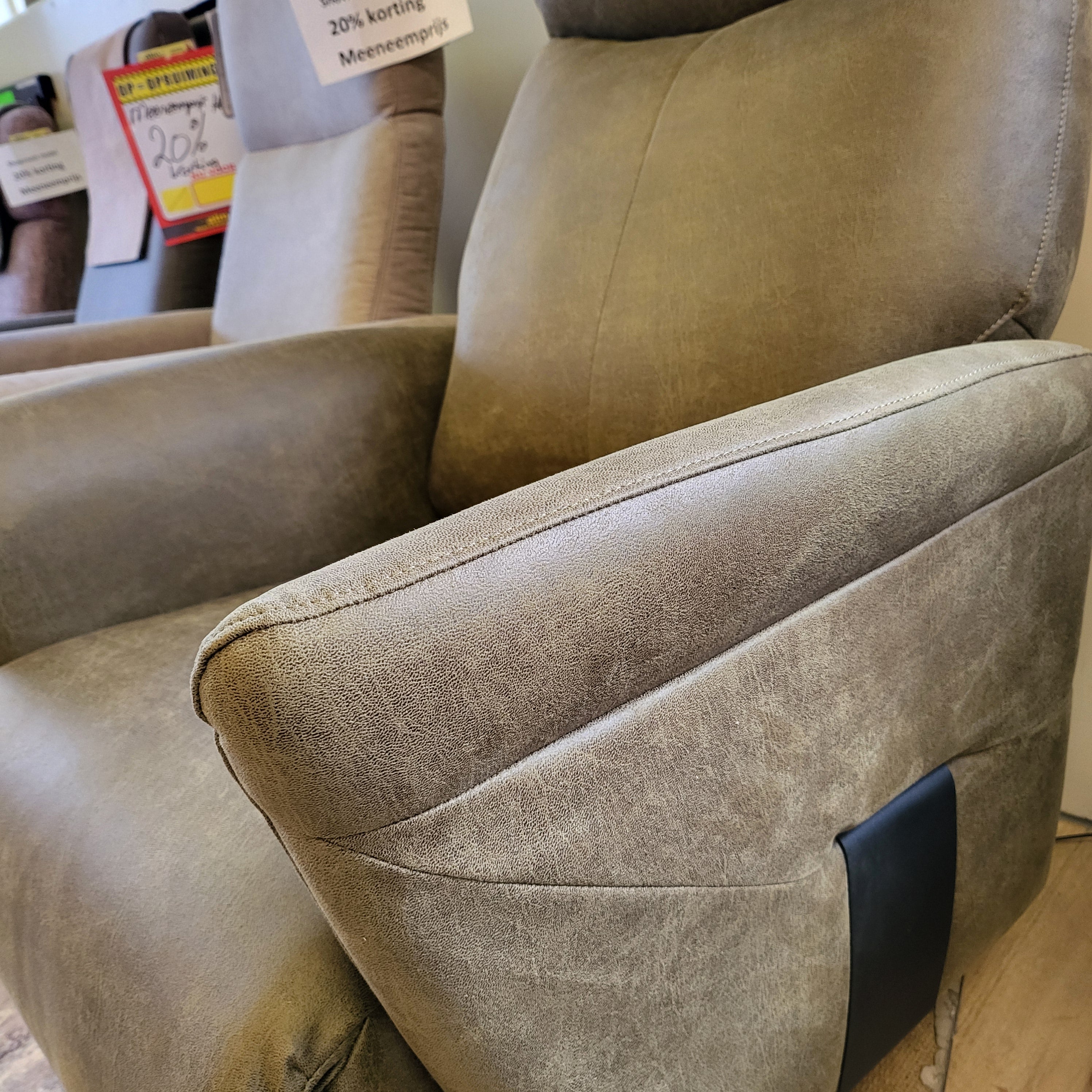 Draaibare relaxfauteuil Isa