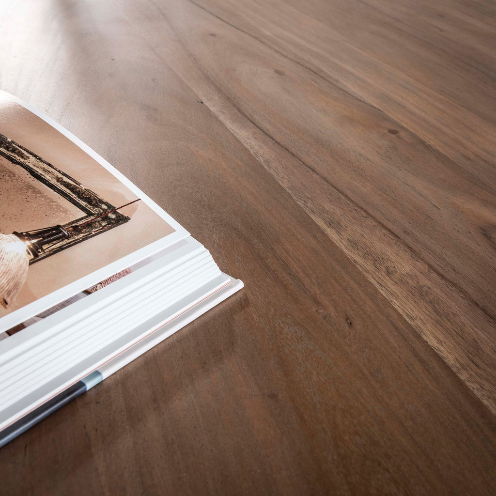 Eettafel Sculpture Niervormig | 244x165 | Massief acacia