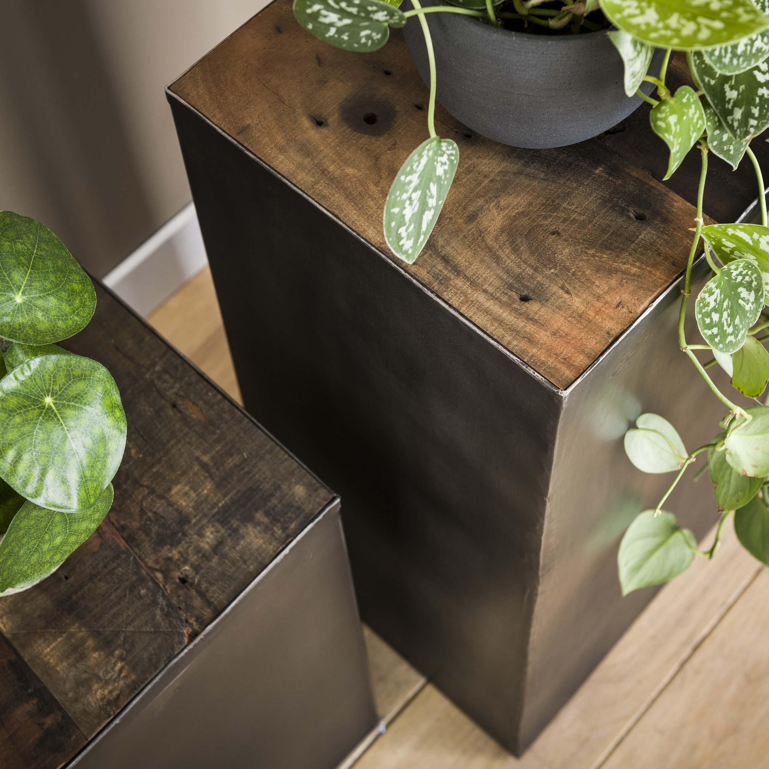 Bloemenzuil Raft | 70 cm | Robuust hardhout