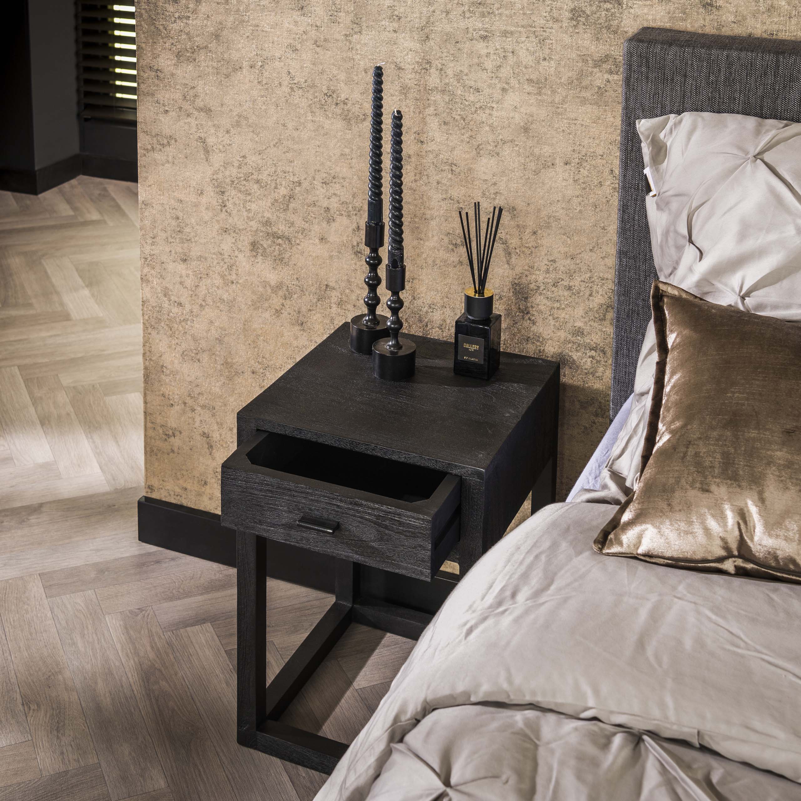 Nachtkastje Black Square | 1 Lade | Massief mangohout zwart