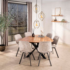 Eettafel Triangle 135x135cm | Massief acacia naturel