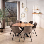 Eettafel Triangle 135x135cm | Massief acacia naturel