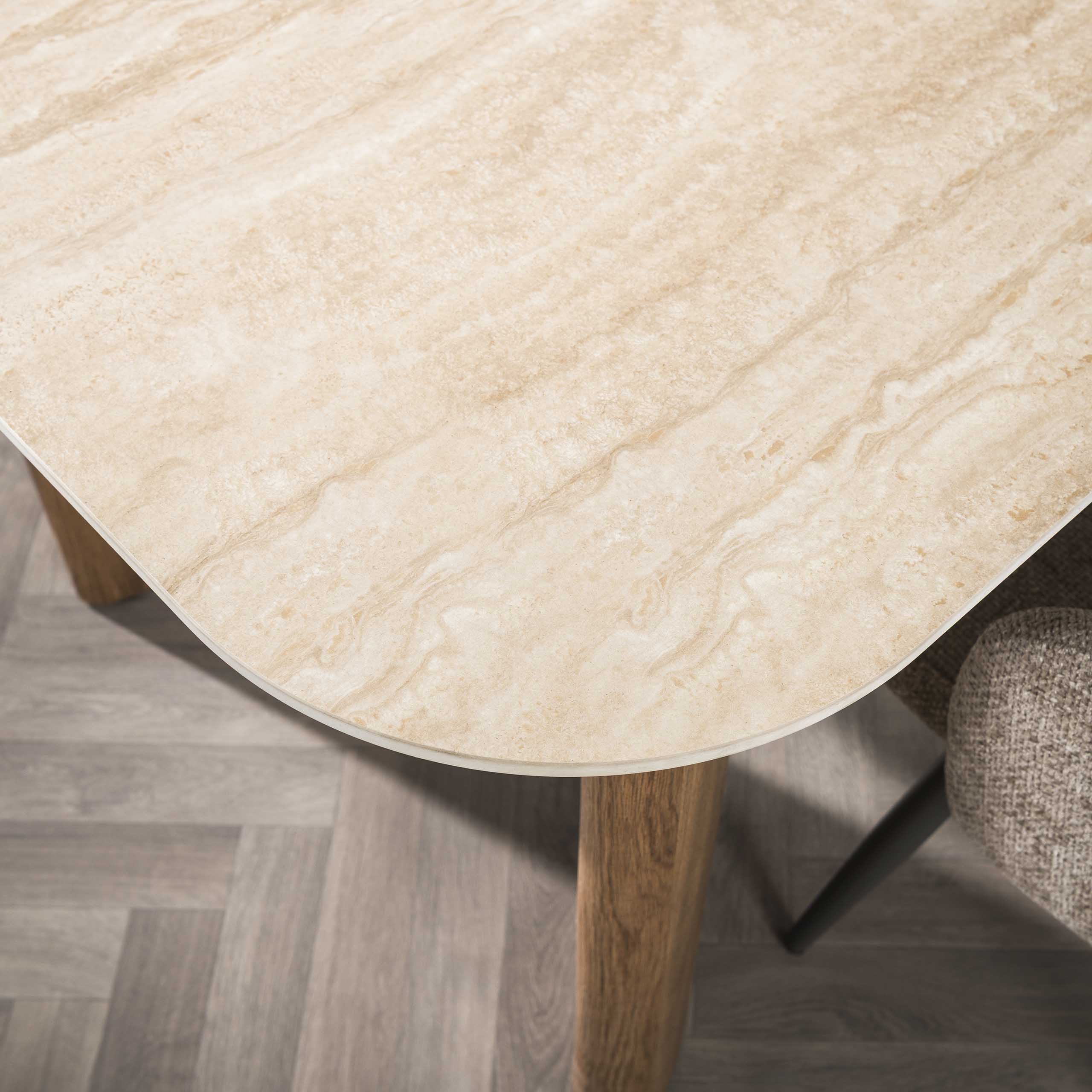 Eettafel Romano Curvo | 180cm | Keramiek travertin