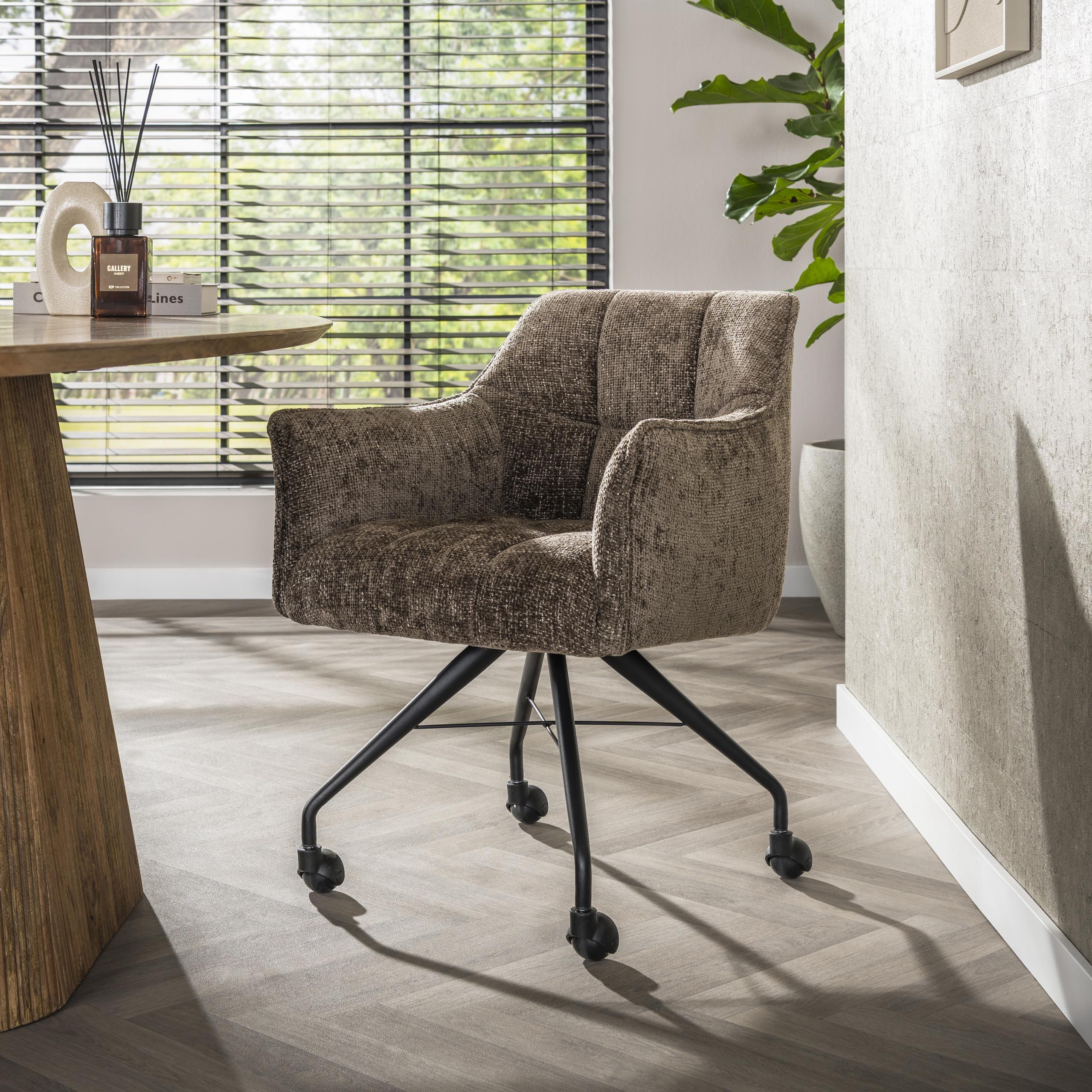 Armstoel Raster | Wieltjes | Hoven taupe