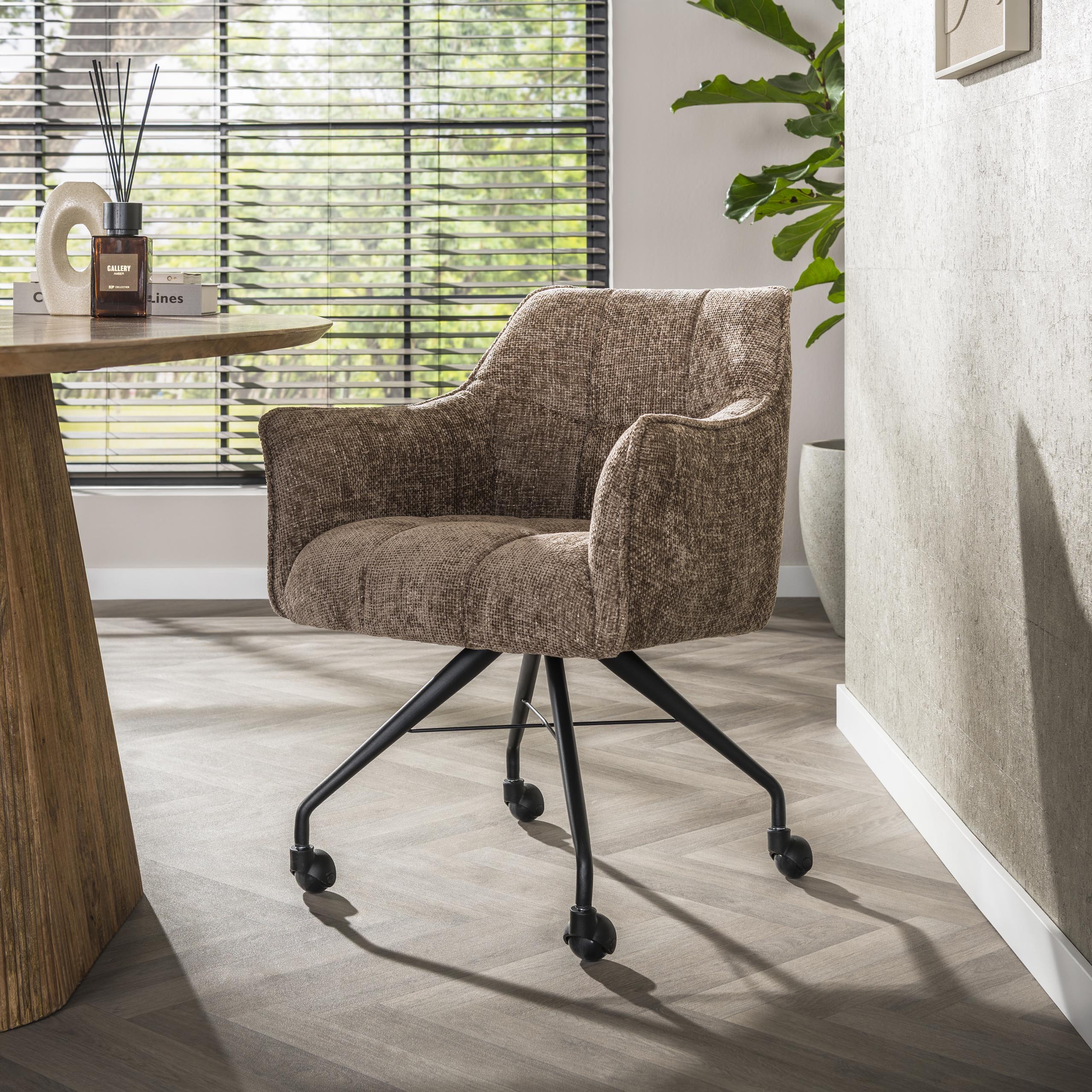 Armstoel Raster | Wieltjes | Hoven champagne