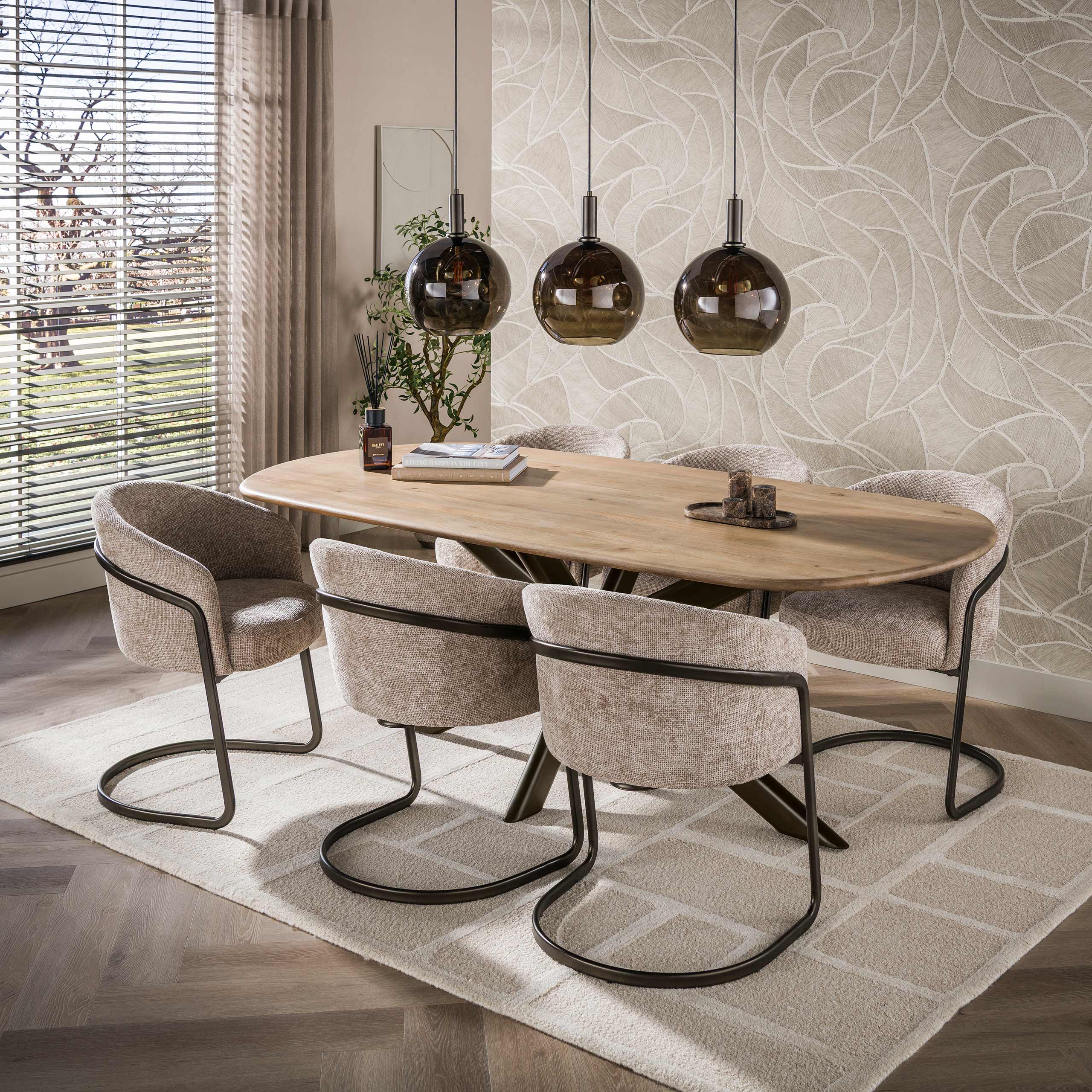 Eettafel Cliff | Ovale buis | Massief mango zand