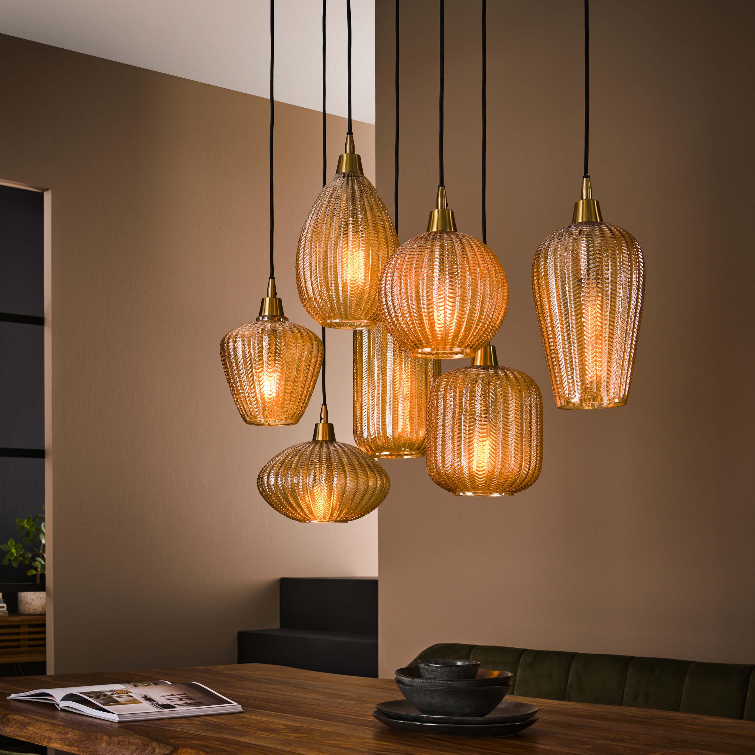 Hanglamp V-Shape | 4+3-Lichts | Amber glas