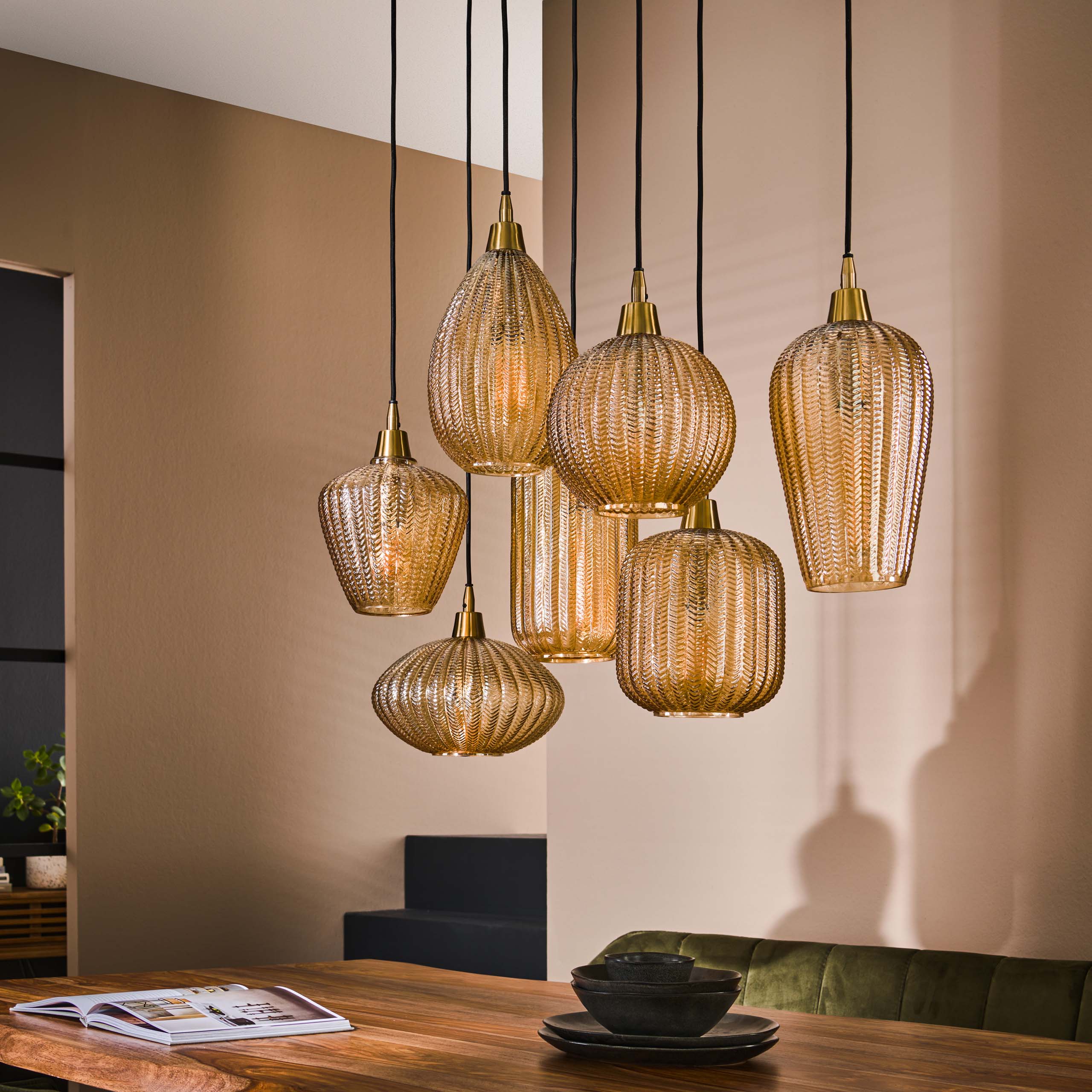 Hanglamp V-Shape | 4+3-Lichts | Amber glas