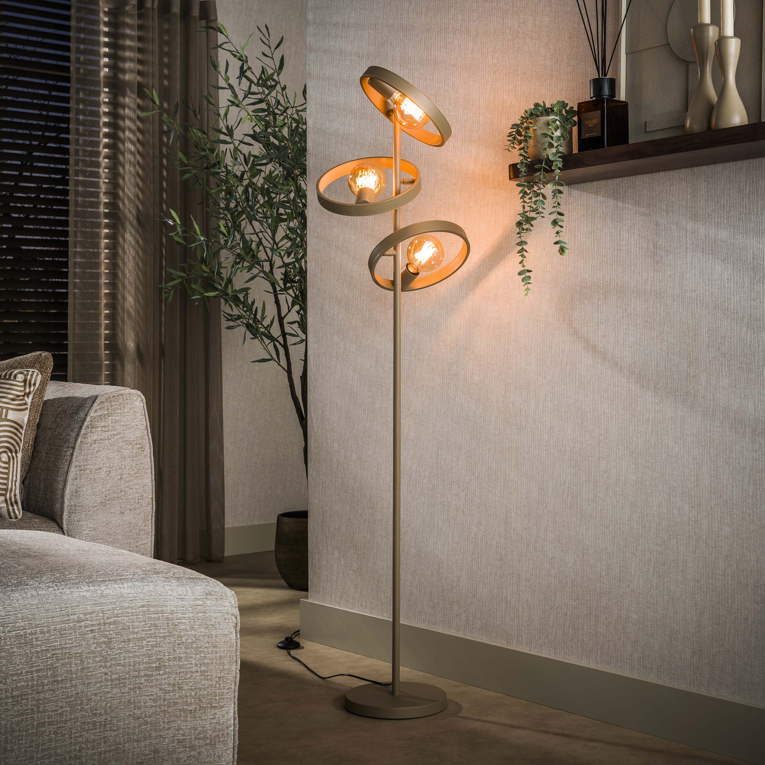 Vloerlamp Hover | 3-lichts | Beige