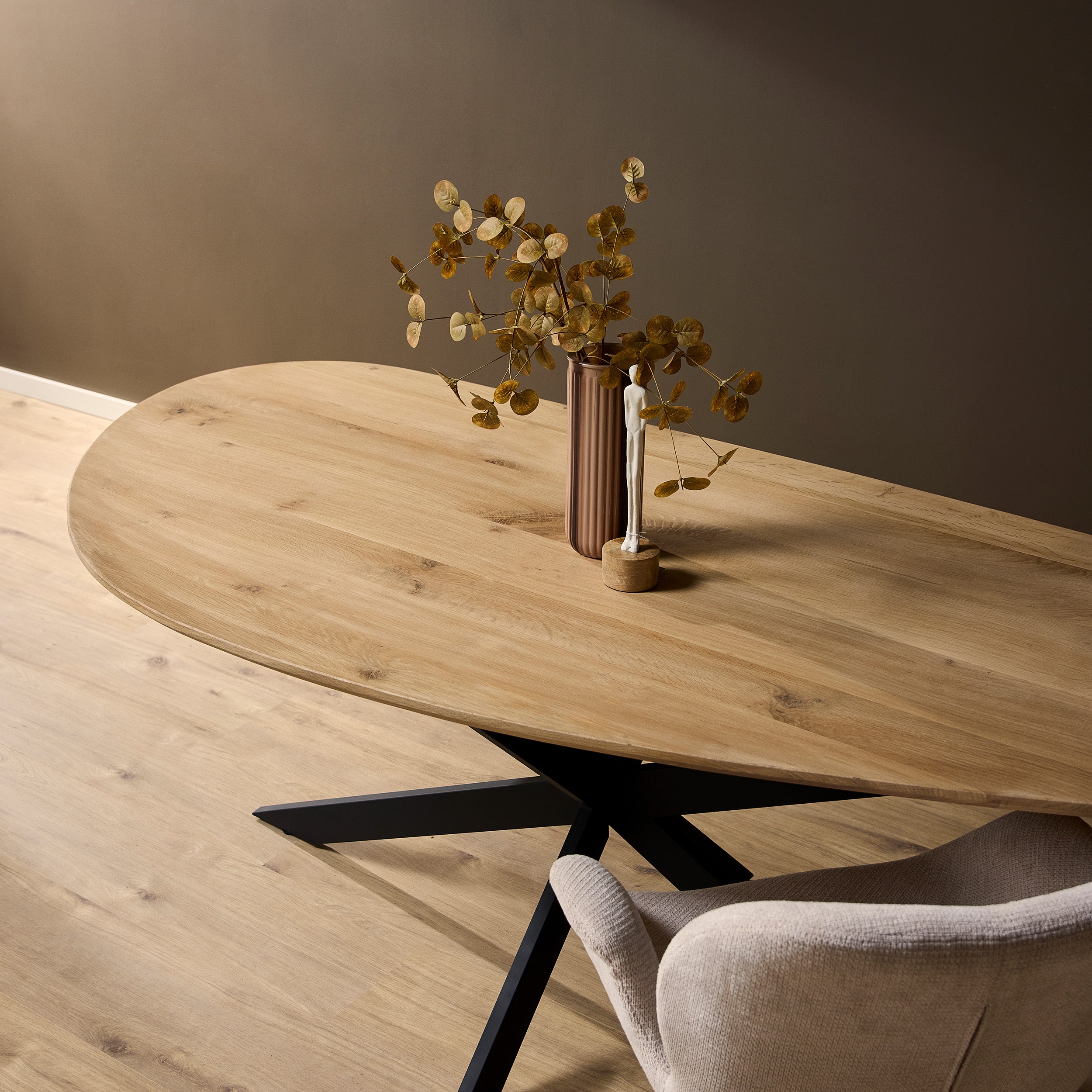Eettafel Cloud | Organisch eiken | Matrixpoot zwart