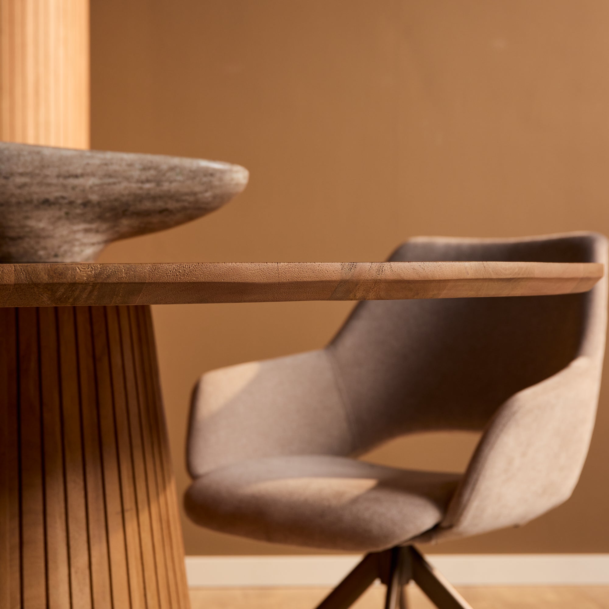 Eettafel Solana | Ovaal | Mangohout naturel