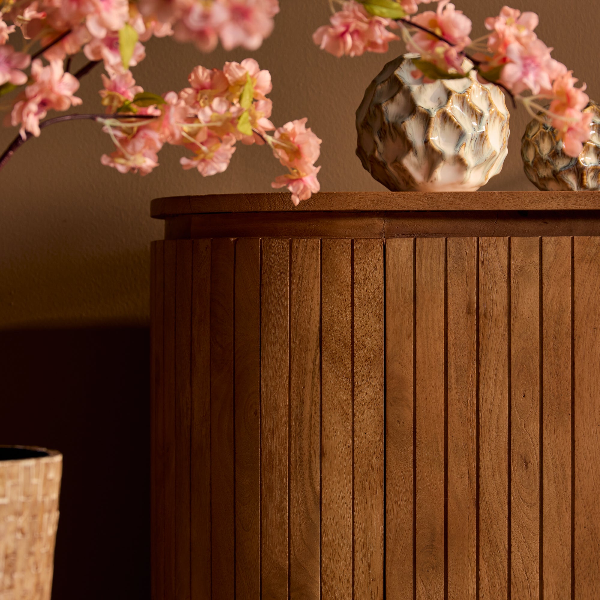 Kabinet Solana | 2-Deurs | Mangohout naturel