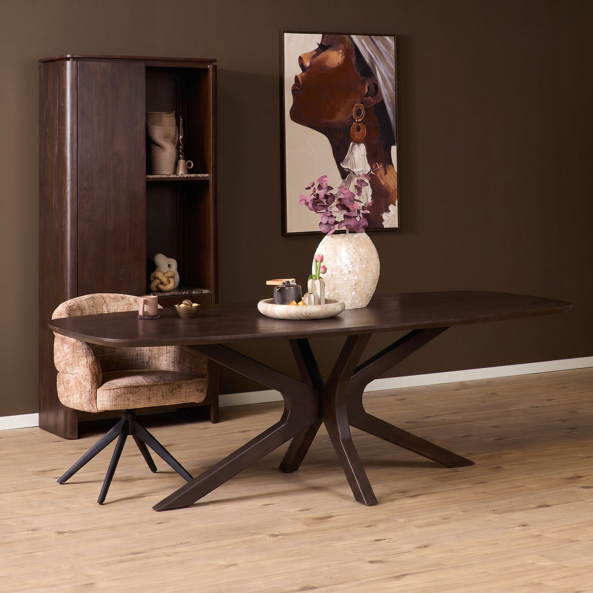 Deense ovale eettafel Milo bruin mangohout 210 cm