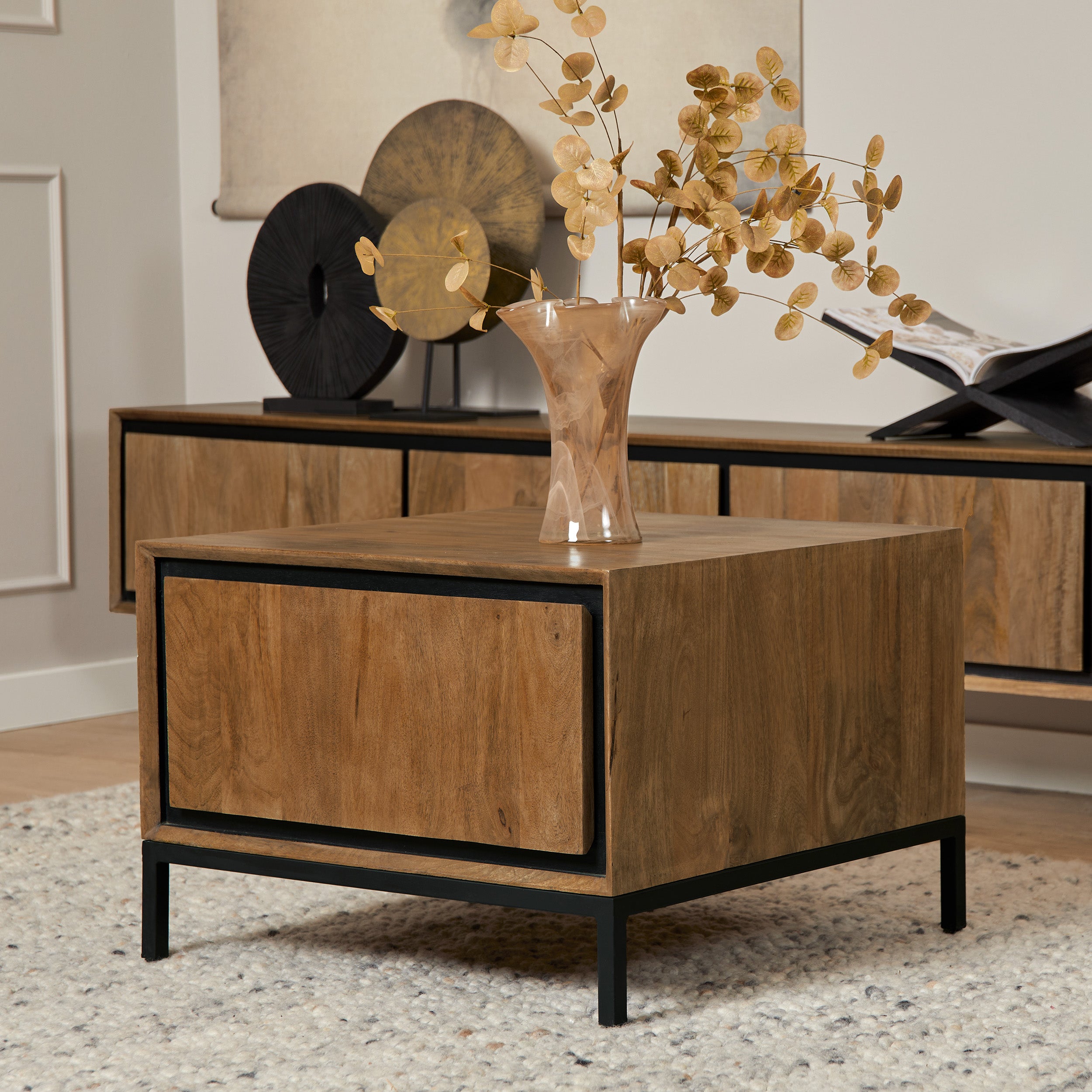 Bijzettafel RichWood | Mangohout | Zwart onderstel