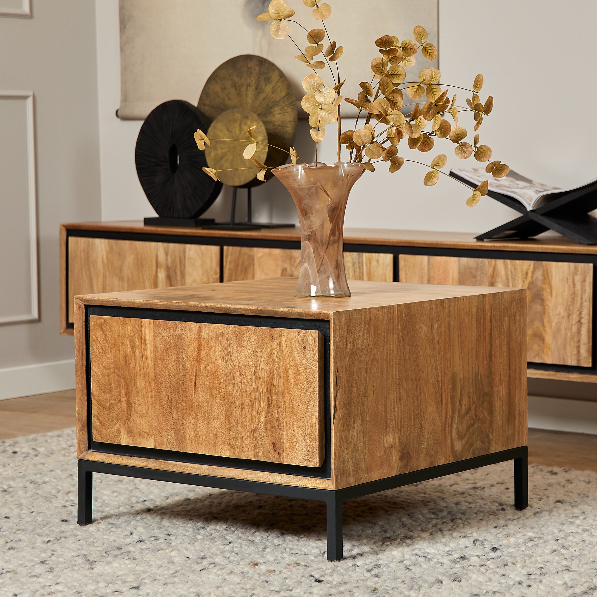 Bijzettafel RichWood | Mangohout | Zwart onderstel