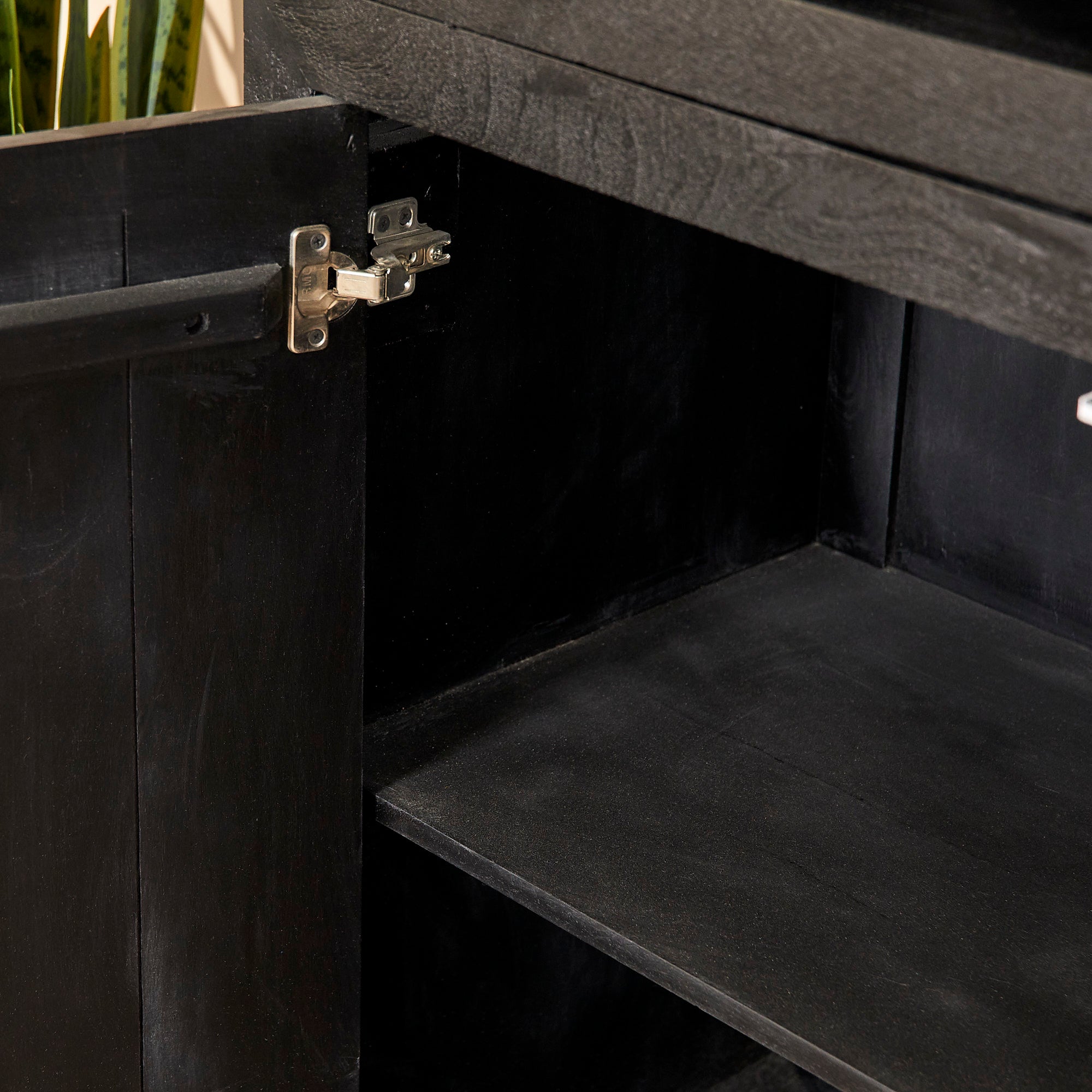 Vakkenkast Brussel Black XL | Mangohout | Black finish