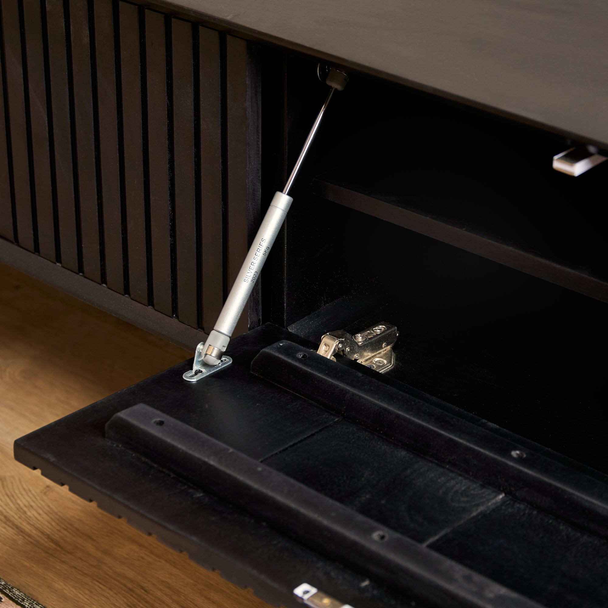 Tv-meubel Madison | Zwevend | Mangohout Black