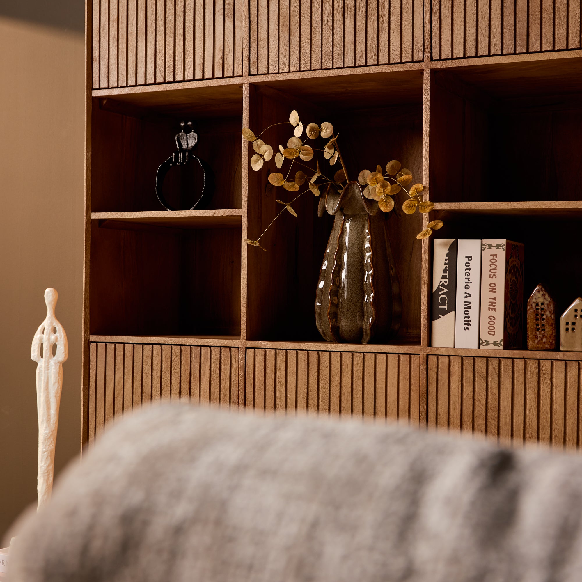 Vakkenkast Madison | 6 Deuren | Mangohout Natural