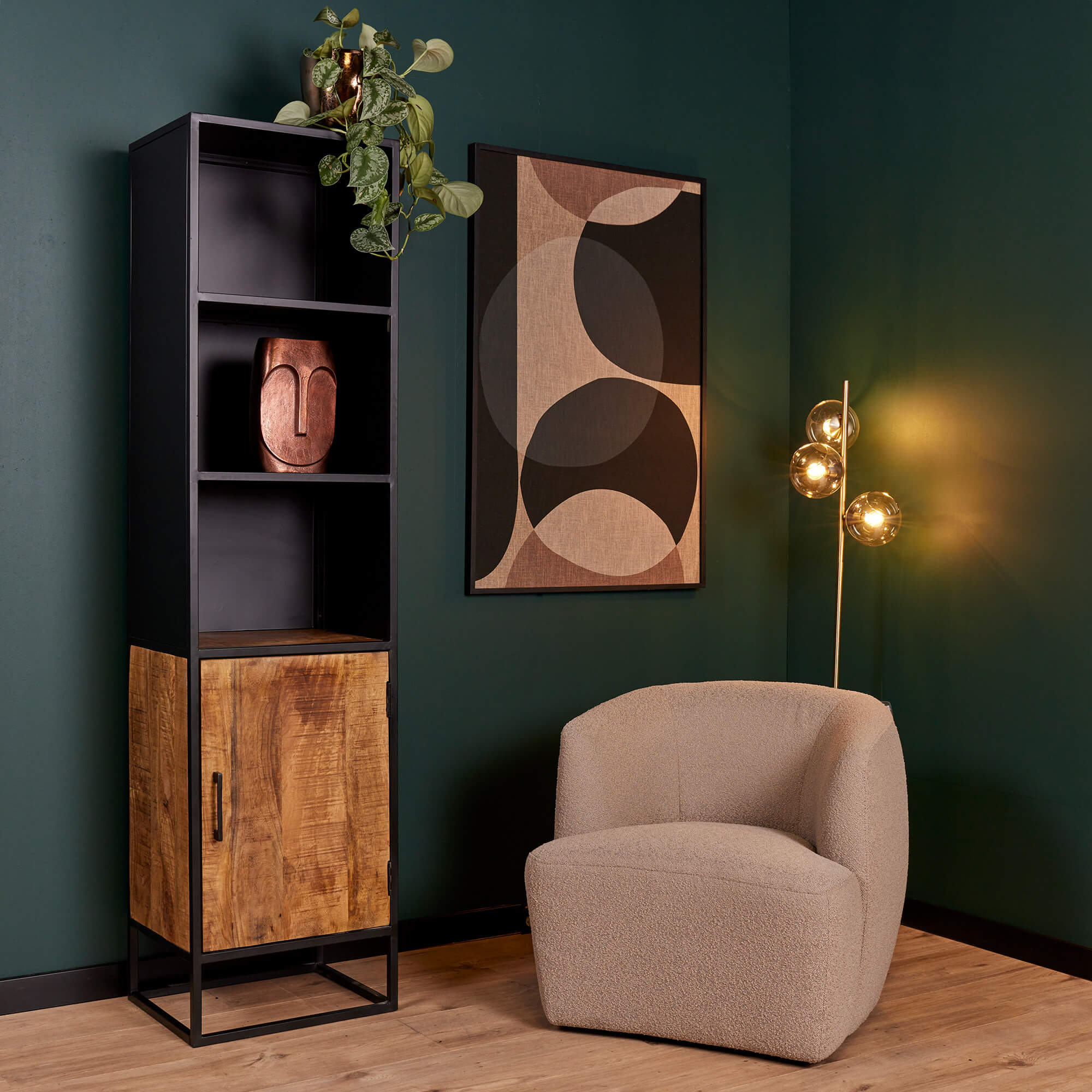 Boekenkast Oakland | Mangohouten deur | Zwart frame