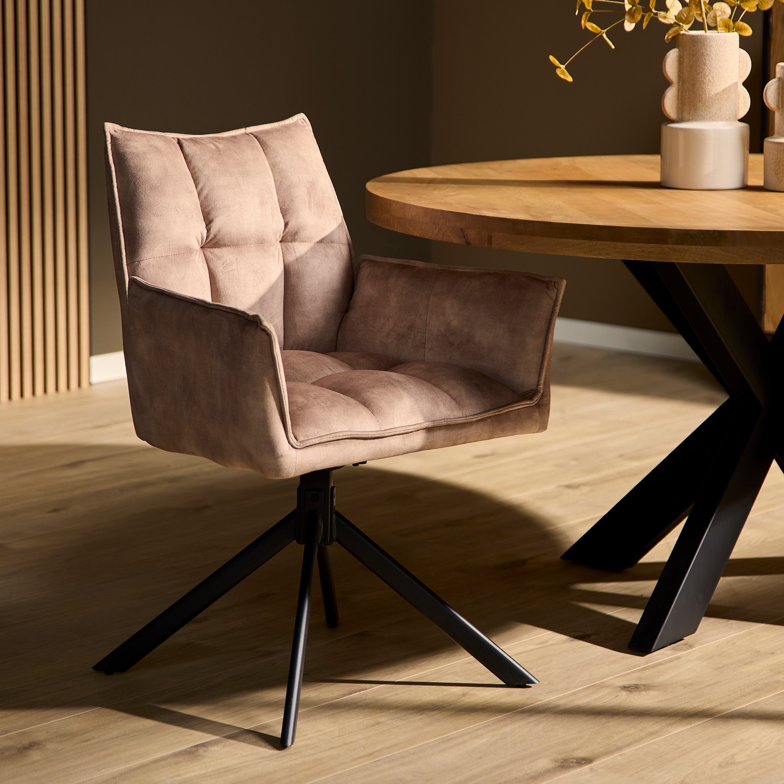 Eetkamerstoel Dani Velvet | Beige | Draaibaar