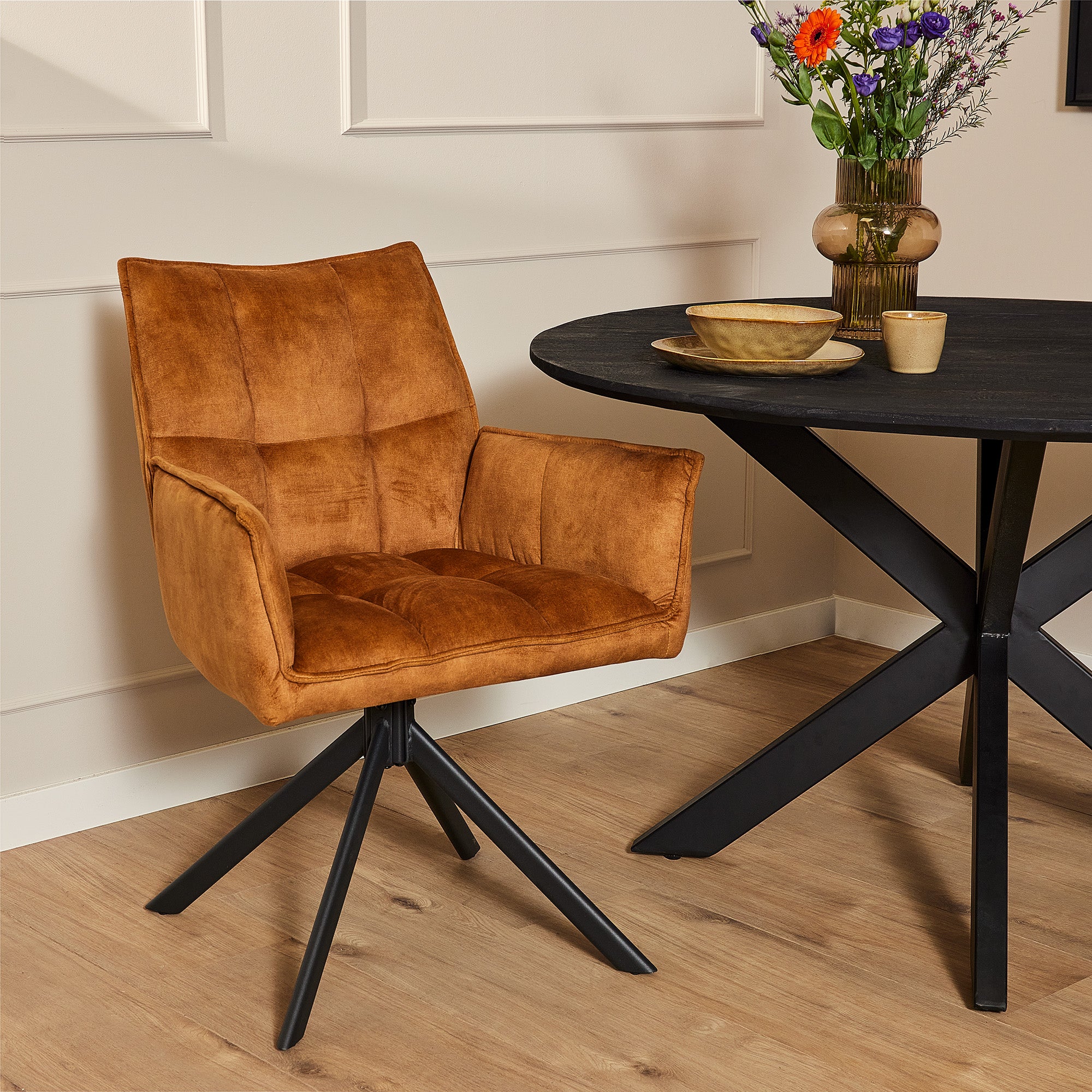 Eetkamerstoel Dani Velvet | Draaibaar | Zwart onderstel