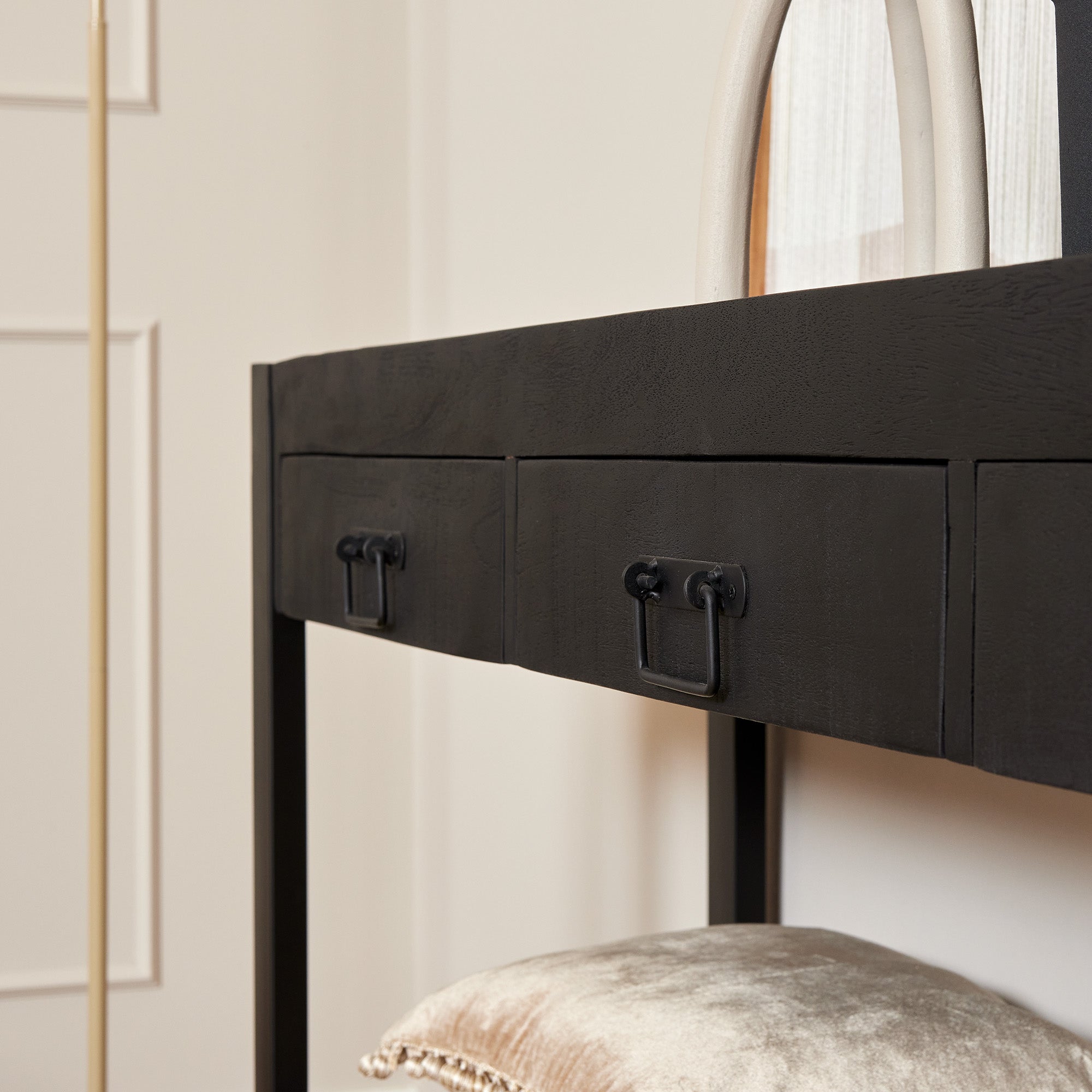 Sidetable Boaz Black | 3 Laden | Mangohout